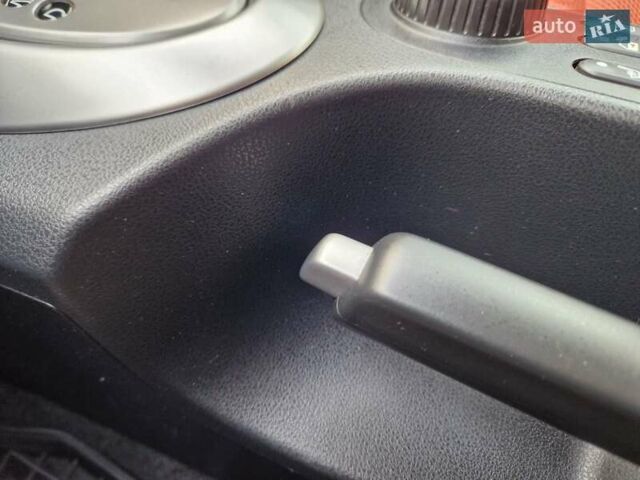 Черный Ниссан Кашкай, объемом двигателя 2 л и пробегом 65 тыс. км за 10400 $, фото 56 на Automoto.ua