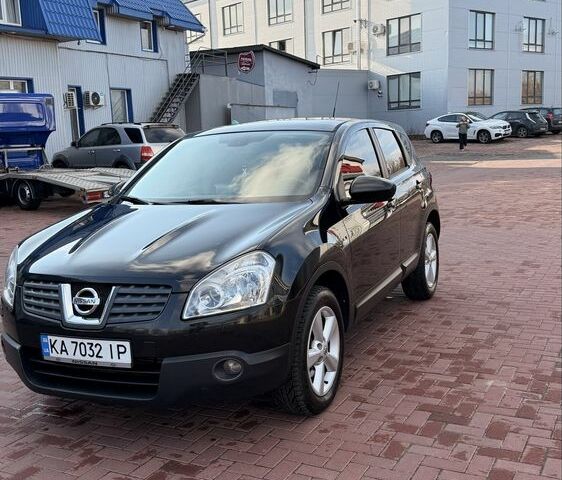 Черный Ниссан Кашкай, объемом двигателя 2 л и пробегом 270 тыс. км за 8750 $, фото 3 на Automoto.ua