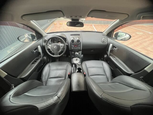 Черный Ниссан Кашкай, объемом двигателя 2 л и пробегом 127 тыс. км за 8700 $, фото 20 на Automoto.ua