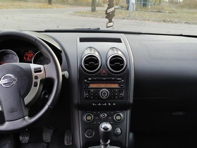 Черный Ниссан Кашкай, объемом двигателя 1.5 л и пробегом 255 тыс. км за 8250 $, фото 8 на Automoto.ua