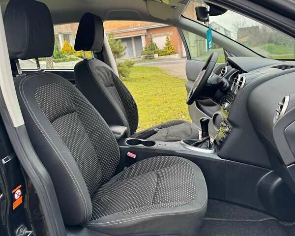 Черный Ниссан Кашкай, объемом двигателя 1.6 л и пробегом 228 тыс. км за 8399 $, фото 29 на Automoto.ua