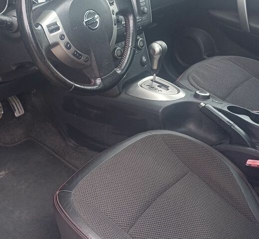 Черный Ниссан Кашкай, объемом двигателя 2 л и пробегом 240 тыс. км за 9800 $, фото 6 на Automoto.ua