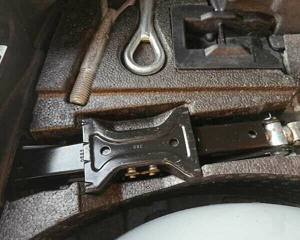 Черный Ниссан Кашкай, объемом двигателя 2 л и пробегом 214 тыс. км за 9400 $, фото 14 на Automoto.ua