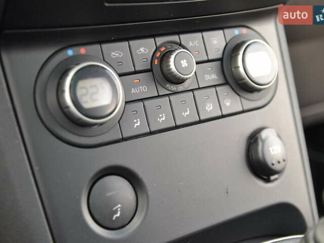 Чорний Ніссан Кашкай, об'ємом двигуна 2 л та пробігом 190 тис. км за 8999 $, фото 29 на Automoto.ua