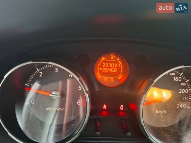 Черный Ниссан Кашкай, объемом двигателя 1.6 л и пробегом 207 тыс. км за 8600 $, фото 5 на Automoto.ua