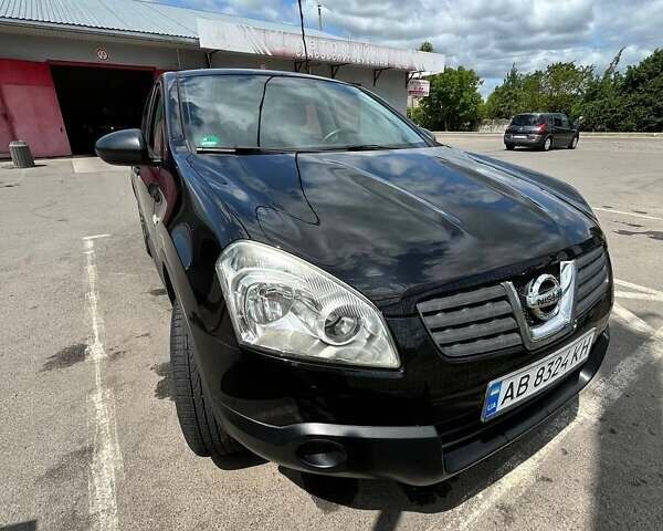 Черный Ниссан Кашкай, объемом двигателя 1.6 л и пробегом 185 тыс. км за 8300 $, фото 7 на Automoto.ua