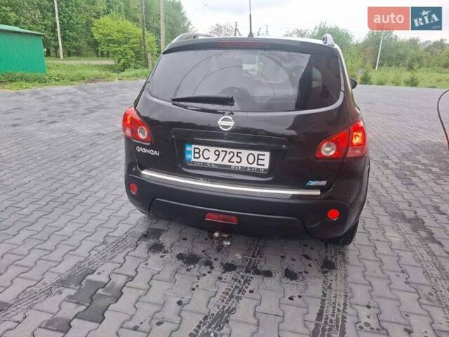 Черный Ниссан Кашкай, объемом двигателя 1.6 л и пробегом 207 тыс. км за 8600 $, фото 2 на Automoto.ua