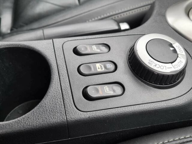 Черный Ниссан Кашкай, объемом двигателя 2 л и пробегом 179 тыс. км за 10500 $, фото 17 на Automoto.ua