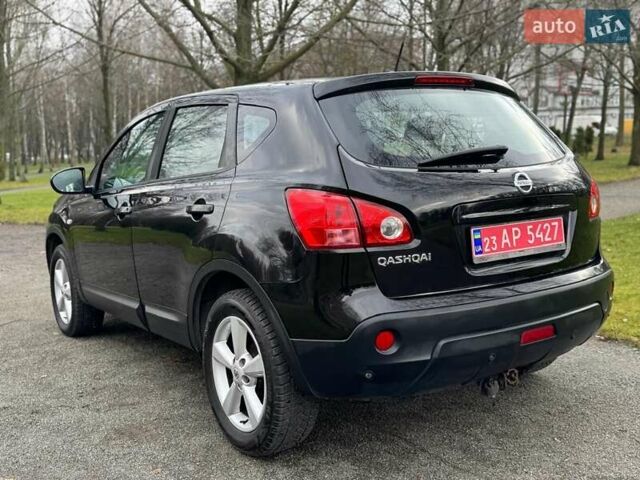 Черный Ниссан Кашкай, объемом двигателя 1.6 л и пробегом 228 тыс. км за 8399 $, фото 10 на Automoto.ua