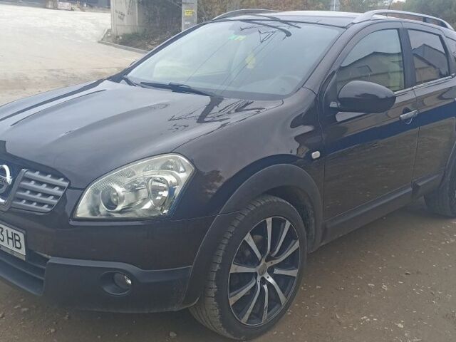 Черный Ниссан Кашкай, объемом двигателя 2 л и пробегом 240 тыс. км за 9800 $, фото 1 на Automoto.ua