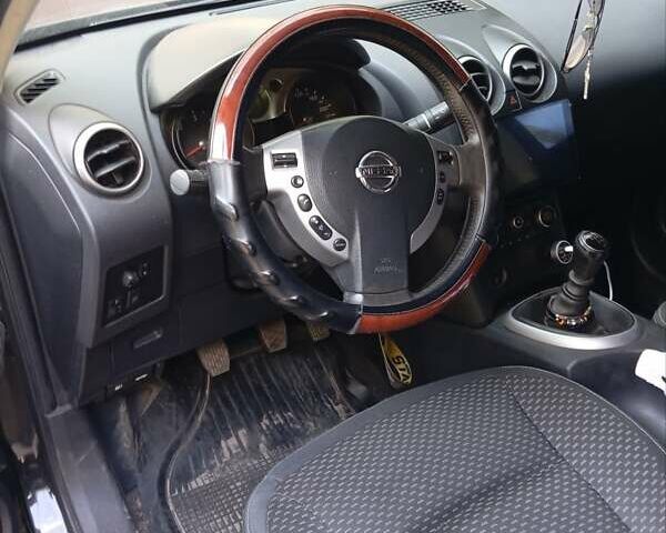 Черный Ниссан Кашкай, объемом двигателя 1.5 л и пробегом 267 тыс. км за 9200 $, фото 5 на Automoto.ua