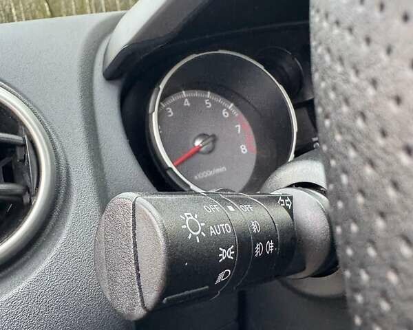 Черный Ниссан Кашкай, объемом двигателя 1.6 л и пробегом 228 тыс. км за 8399 $, фото 25 на Automoto.ua