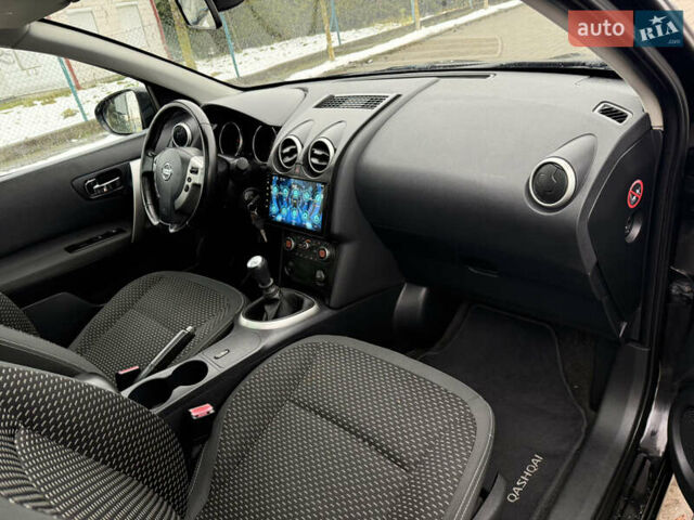 Черный Ниссан Кашкай, объемом двигателя 1.5 л и пробегом 230 тыс. км за 8950 $, фото 54 на Automoto.ua