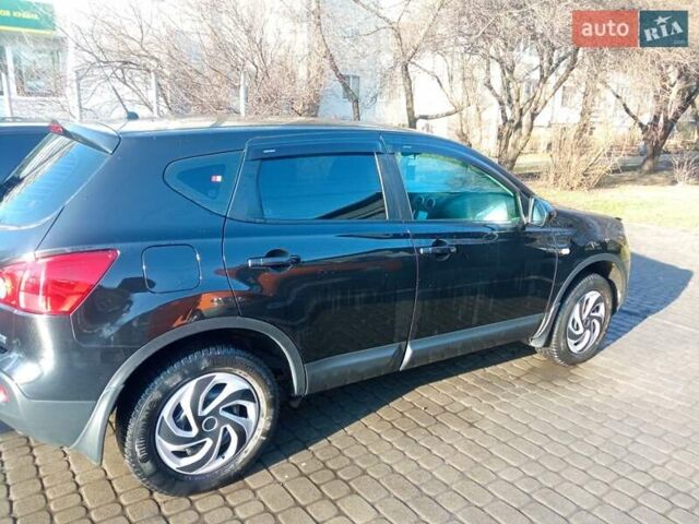 Черный Ниссан Кашкай, объемом двигателя 2 л и пробегом 219 тыс. км за 9300 $, фото 1 на Automoto.ua