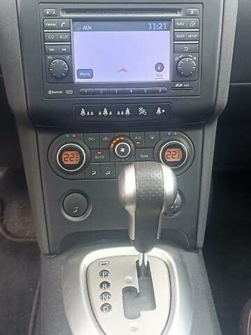 Черный Ниссан Кашкай, объемом двигателя 2 л и пробегом 240 тыс. км за 9800 $, фото 6 на Automoto.ua