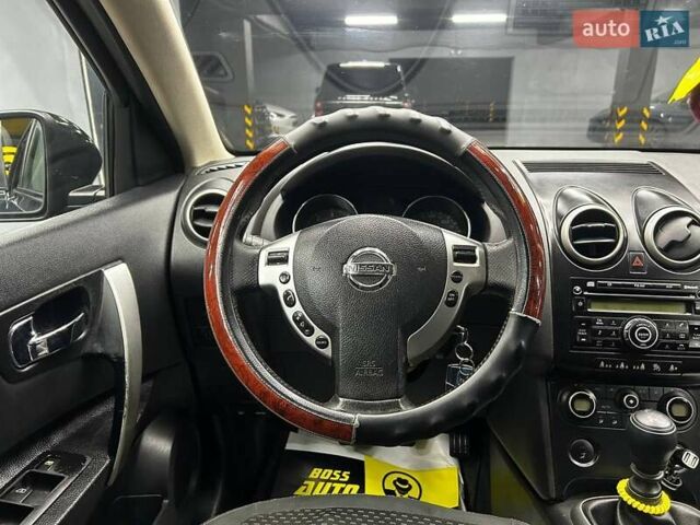 Черный Ниссан Кашкай, объемом двигателя 1.46 л и пробегом 282 тыс. км за 9000 $, фото 9 на Automoto.ua