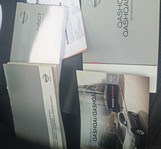 Черный Ниссан Кашкай, объемом двигателя 2 л и пробегом 240 тыс. км за 9800 $, фото 18 на Automoto.ua