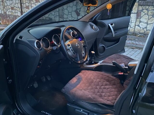 Черный Ниссан Кашкай, объемом двигателя 1.5 л и пробегом 221 тыс. км за 7700 $, фото 5 на Automoto.ua