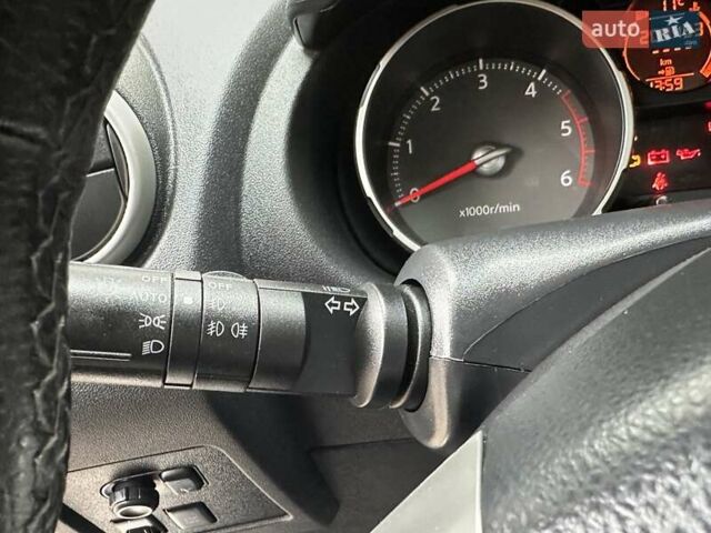 Черный Ниссан Кашкай, объемом двигателя 1.5 л и пробегом 209 тыс. км за 8290 $, фото 70 на Automoto.ua