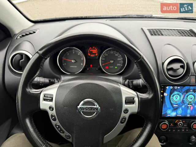 Черный Ниссан Кашкай, объемом двигателя 1.5 л и пробегом 230 тыс. км за 8950 $, фото 48 на Automoto.ua