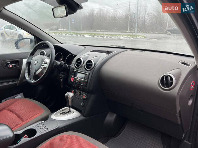 Черный Ниссан Кашкай, объемом двигателя 2 л и пробегом 216 тыс. км за 8300 $, фото 12 на Automoto.ua