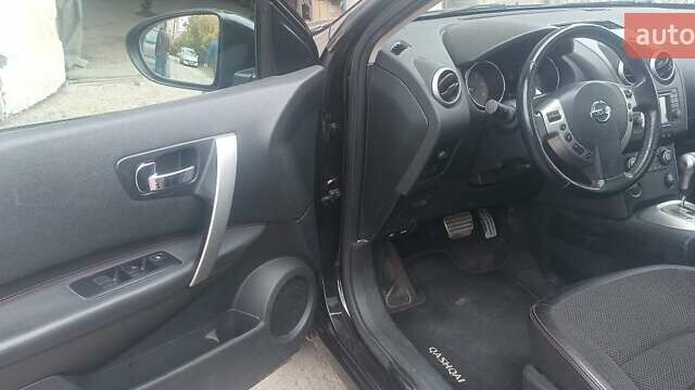Черный Ниссан Кашкай, объемом двигателя 2 л и пробегом 240 тыс. км за 9800 $, фото 21 на Automoto.ua