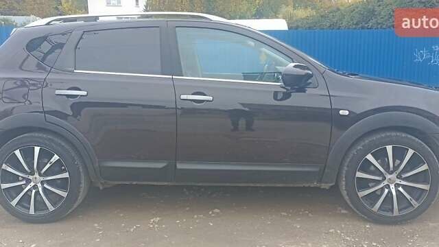 Черный Ниссан Кашкай, объемом двигателя 2 л и пробегом 240 тыс. км за 9800 $, фото 4 на Automoto.ua