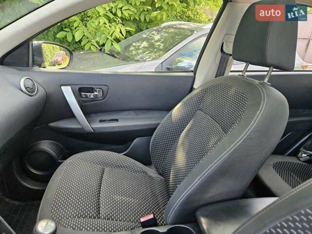 Черный Ниссан Кашкай, объемом двигателя 1.5 л и пробегом 200 тыс. км за 8950 $, фото 17 на Automoto.ua