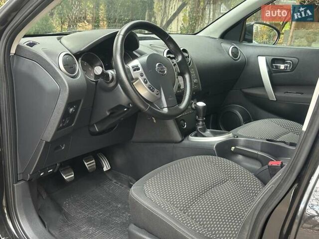 Черный Ниссан Кашкай, объемом двигателя 1.5 л и пробегом 209 тыс. км за 8250 $, фото 57 на Automoto.ua