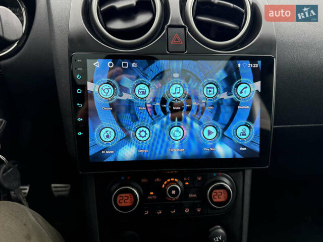 Черный Ниссан Кашкай, объемом двигателя 1.5 л и пробегом 230 тыс. км за 8950 $, фото 50 на Automoto.ua