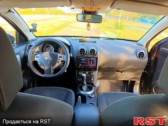 Черный Ниссан Кашкай, объемом двигателя 2 л и пробегом 270 тыс. км за 9200 $, фото 6 на Automoto.ua