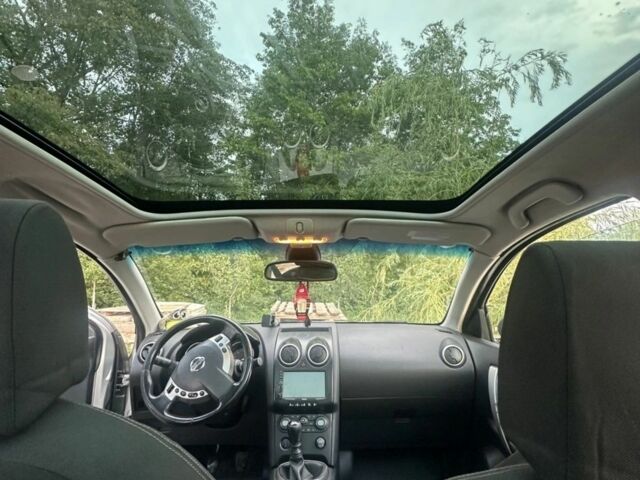 Черный Ниссан Кашкай, объемом двигателя 1.5 л и пробегом 280 тыс. км за 8500 $, фото 6 на Automoto.ua