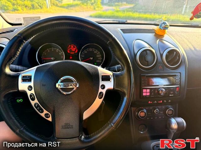 Черный Ниссан Кашкай, объемом двигателя 2 л и пробегом 216 тыс. км за 7700 $, фото 10 на Automoto.ua