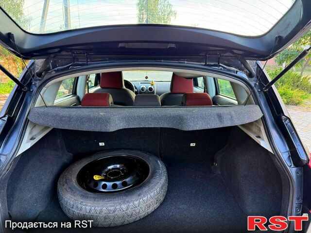 Черный Ниссан Кашкай, объемом двигателя 2 л и пробегом 216 тыс. км за 7700 $, фото 13 на Automoto.ua