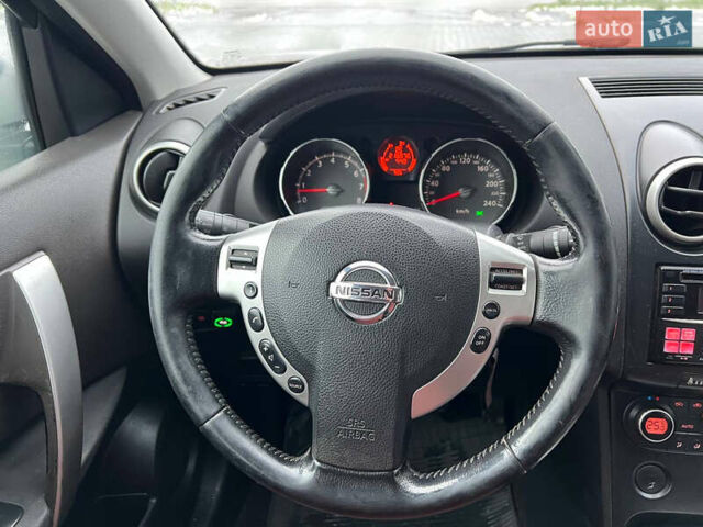 Черный Ниссан Кашкай, объемом двигателя 2 л и пробегом 216 тыс. км за 8300 $, фото 13 на Automoto.ua