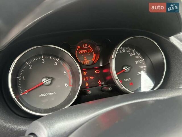 Черный Ниссан Кашкай, объемом двигателя 1.5 л и пробегом 209 тыс. км за 8250 $, фото 71 на Automoto.ua