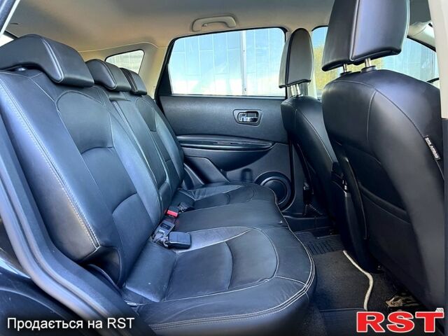 Черный Ниссан Кашкай, объемом двигателя 2 л и пробегом 240 тыс. км за 8950 $, фото 3 на Automoto.ua