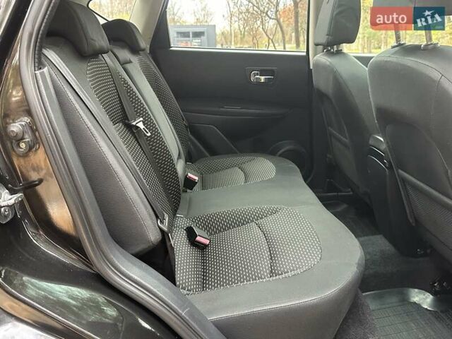 Черный Ниссан Кашкай, объемом двигателя 1.5 л и пробегом 209 тыс. км за 8250 $, фото 81 на Automoto.ua