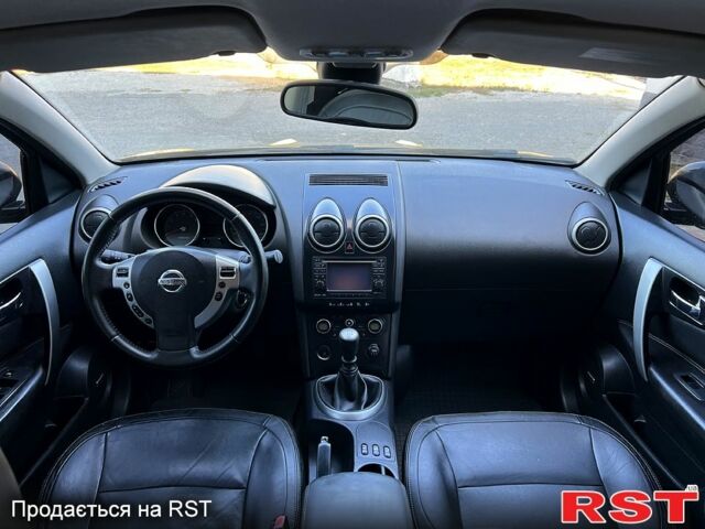 Черный Ниссан Кашкай, объемом двигателя 2 л и пробегом 240 тыс. км за 8950 $, фото 4 на Automoto.ua