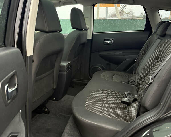 Черный Ниссан Кашкай, объемом двигателя 1.5 л и пробегом 230 тыс. км за 8950 $, фото 60 на Automoto.ua