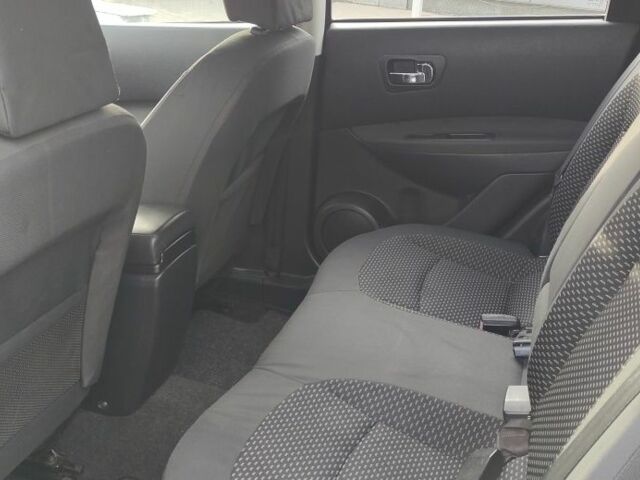 Черный Ниссан Кашкай, объемом двигателя 1.5 л и пробегом 255 тыс. км за 8250 $, фото 7 на Automoto.ua