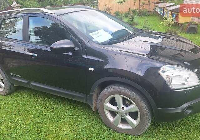 Черный Ниссан Кашкай, объемом двигателя 1.6 л и пробегом 207 тыс. км за 9500 $, фото 2 на Automoto.ua