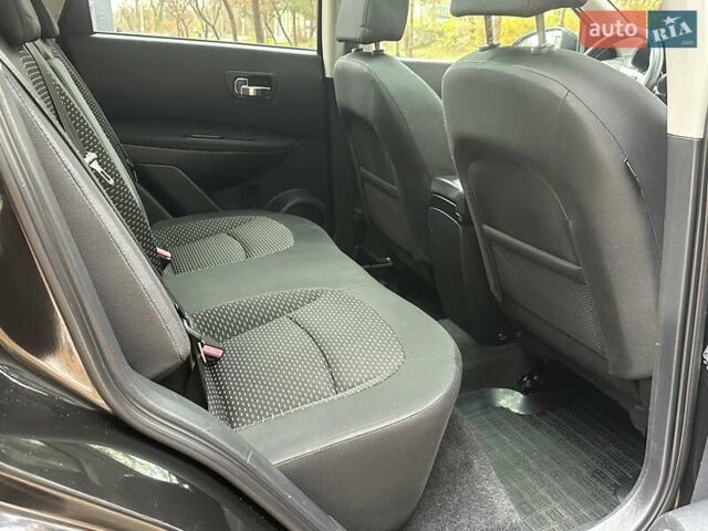 Черный Ниссан Кашкай, объемом двигателя 1.5 л и пробегом 209 тыс. км за 8290 $, фото 82 на Automoto.ua