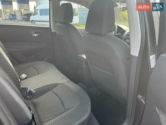 Черный Ниссан Кашкай, объемом двигателя 1.6 л и пробегом 208 тыс. км за 8500 $, фото 12 на Automoto.ua