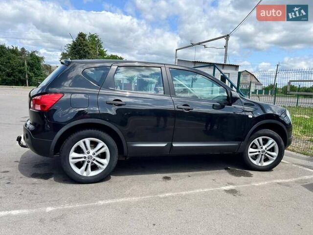 Черный Ниссан Кашкай, объемом двигателя 1.6 л и пробегом 185 тыс. км за 8300 $, фото 13 на Automoto.ua