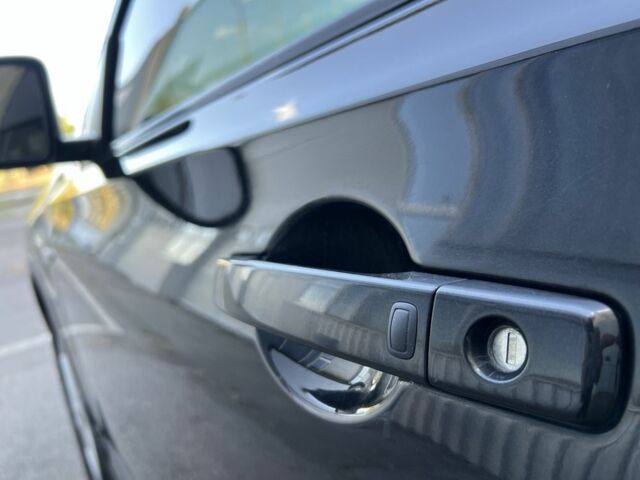 Чорний Ніссан Кашкай, об'ємом двигуна 0 л та пробігом 240 тис. км за 8750 $, фото 10 на Automoto.ua