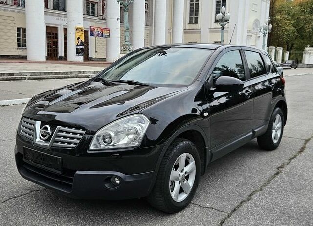 Черный Ниссан Кашкай, объемом двигателя 2 л и пробегом 143 тыс. км за 8300 $, фото 3 на Automoto.ua