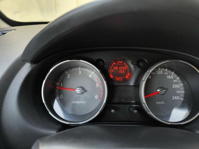 Черный Ниссан Кашкай, объемом двигателя 1.5 л и пробегом 280 тыс. км за 8500 $, фото 7 на Automoto.ua