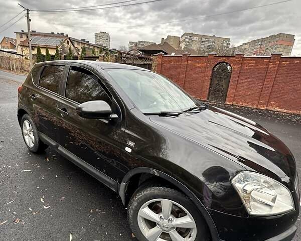 Черный Ниссан Кашкай, объемом двигателя 2 л и пробегом 242 тыс. км за 9000 $, фото 1 на Automoto.ua