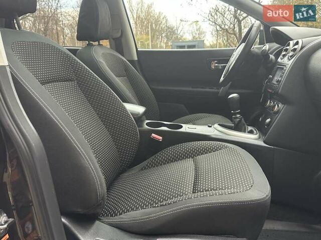 Черный Ниссан Кашкай, объемом двигателя 1.5 л и пробегом 209 тыс. км за 8290 $, фото 72 на Automoto.ua